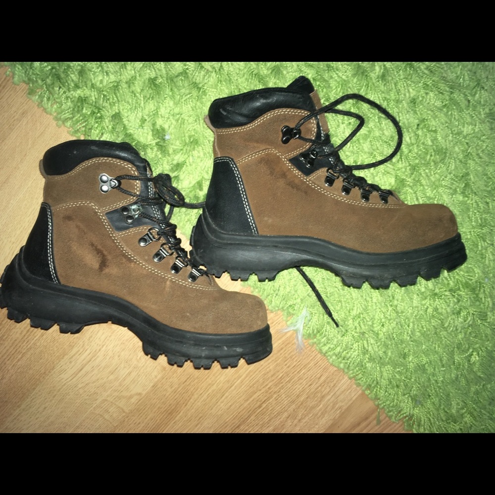 Cougar hiking boots